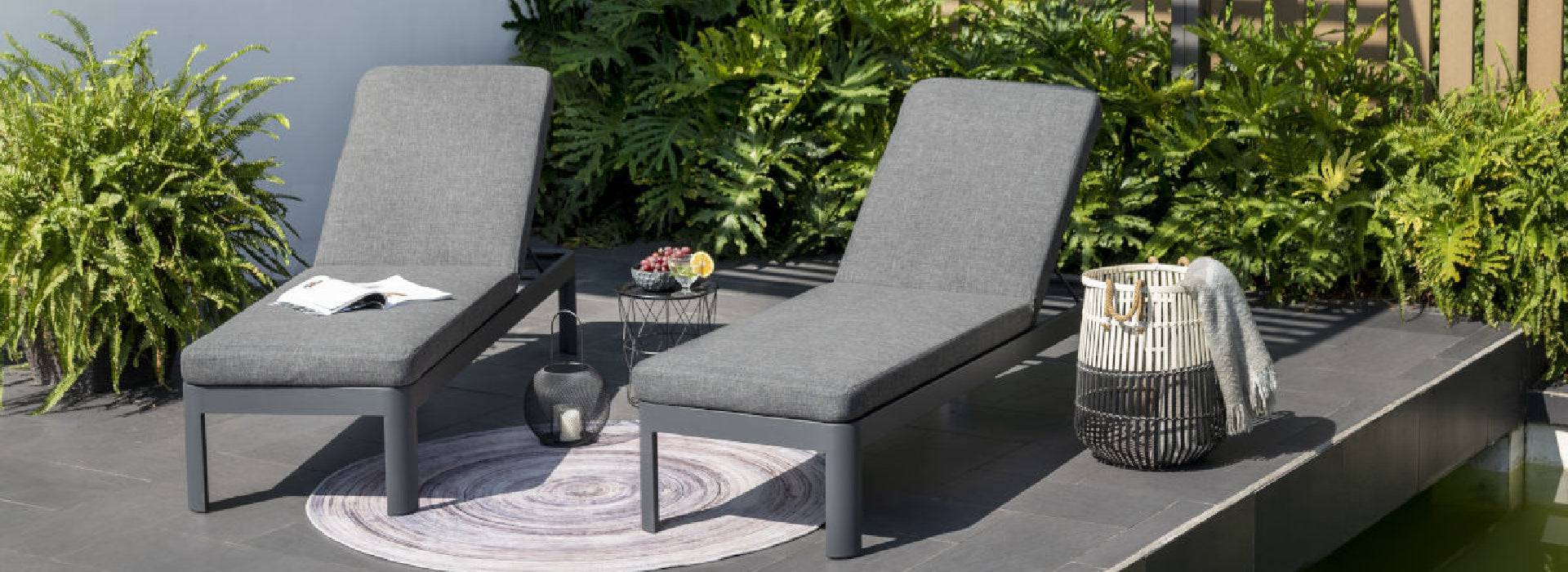 Mendler Aluminium Lounge Lounger HWC-M63, XL Sun Bed Bali Lounger Double Bed Outdoor Bed, 10cm-Upholstery - Dark Grey Mendler Aluminium Lounge Lounger HWC-M63, XL Sun Bed Bali Lounger Double Bed Outdoor Bed, 10cm-Upholstery - Dark Grey